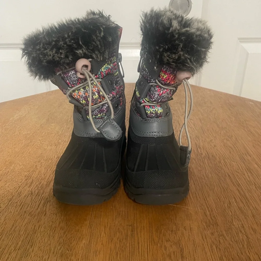 Kids' Multicolor Snow Boots with Faux Fur Trim Size 9 Toddler